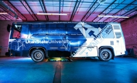 Utah State University prezentuje autobus Aggie Bus