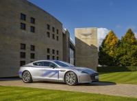 Aston Martin prezentuje RapidE concept