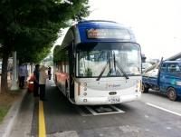 Pierwsze dwa autobusy elektryczne OLEV rozpoczęły służbę w Korei Południowej