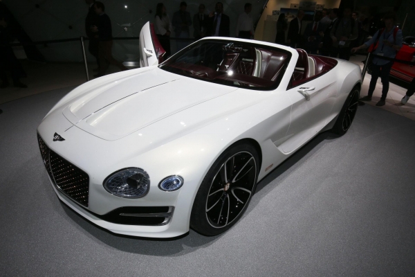 Bentley EXP 12 Speed 6e concept