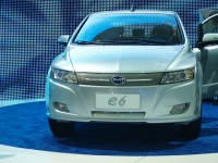 Chiny stawiają na samochody elektryczne