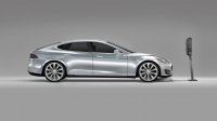 Pierwsza Tesla Model S z bezstykowym ładowaniem Evatran Plugless