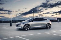 Daimler zapowiedział produkcję kompaktowego modelu EQ w Hambach we Francji
