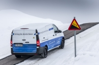 Mercedes-Benz prezentuje eVito podczas zimowych testów