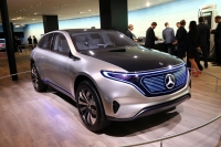 Prototypy Mercedesa EQC coraz częściej przyłapywane podczas testów