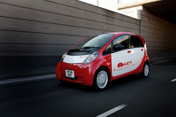 Sprzedaż aut elektrycznych Mitsubishi w Japonii w