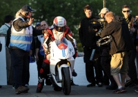 MotoCzysz i Mugen ustanawiają nowe nieoficjalne rekordy TT Zero