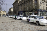 W Wielkiej Brytanii jeździ coraz więcej elektrycznych taksówek