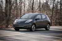 Nissan zaprezentował w USA Leafa z rocznika 2013
