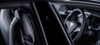 Tesla demonstruje autonomiczną jazdę w mieście