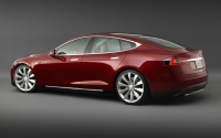 Tesla Model S ustanawia nowy rekord zasięgu na jednym ładowaniu