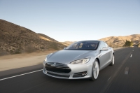 TrueDelta: Tesla Model S najbardziej awaryjnym autem z rocznika 2013