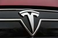 Tesla Model III ma kosztować 35.000 USD przed uwzglednieniem dopłat/ulg
