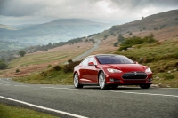 Miliard mil Tesli Model S w trzy lata od rozpoczęcia sprzedaży
