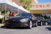 Pierwszy test Tesli Model S przez Inside Line