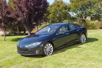 Tesla Motors prezentuje Model S w 10-ciu kolorach