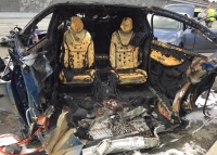 Tesla Model X zniszczona i spalona w wypadku