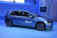 Volkswagen e-Golf na wystawach w Tokio i Los Angeles