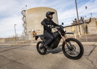Zero Motorcycles przywołuje Zero FX i Zero XU 2013 do serwisów