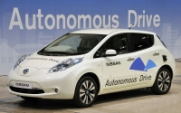 Autonomiczny Nissan Leaf na targach CEATEC 2013
