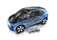 BMW wprowadza i3 z pojemniejszym pakietem akumulatorów 33 kWh