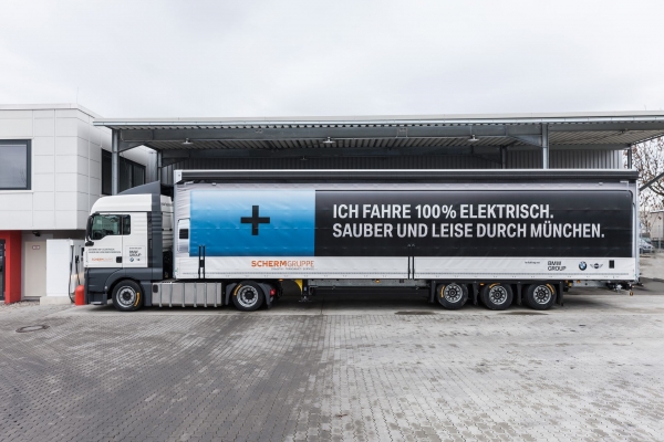 Ciężarówka elektryczna używana przez BMW
