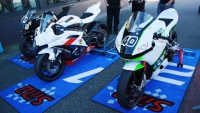 Od lewej motocykle Electric Hussar - Mavizen TTX02, Campus Automobile Spa i CRP Racing - eCRP 1.2