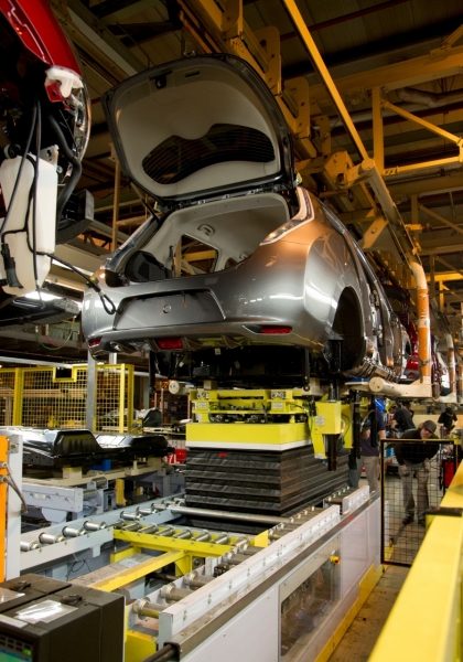 Produkcja Nissana Leaf 2013 w zakładzie w Sunderland