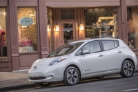 W USA Nissan potwierdza dodatkową wersję Leafa 2016 z pakietem 30 kWh