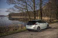 W lipcu Nissan sprzedał w Europie ponad 4.000 Leafów