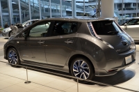 Nissan rozpoczyna w Japonii sprzedaż Leafa Aero Style