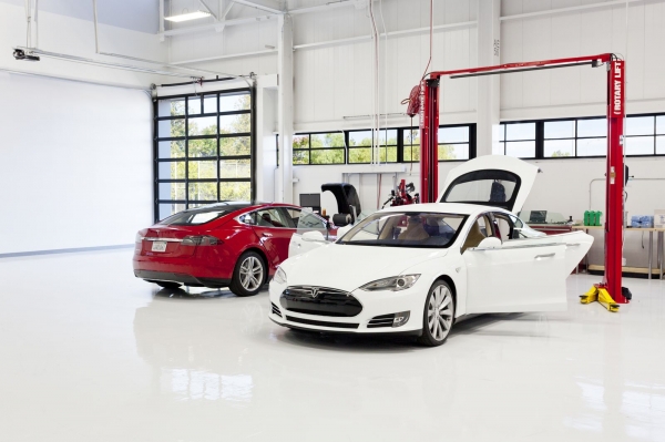 Serwis firmy Tesla Motors