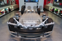 Tesla Model S - Jeszcze jedno ujęcie podłogi