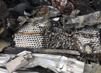 Zniszczony pakiet akumulatorów Tesli zapalił się 6-dni po wypadku