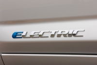 Toyota zaprezentuje nową wersję RAV4 EV podczas EVS26