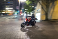 Recenzja motocykla Victory Empulse TT przez Motorcycle.com