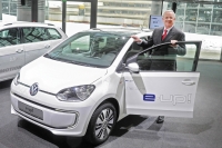 Volkswagen zaprezentował produkcyjną wersję modelu e-up!